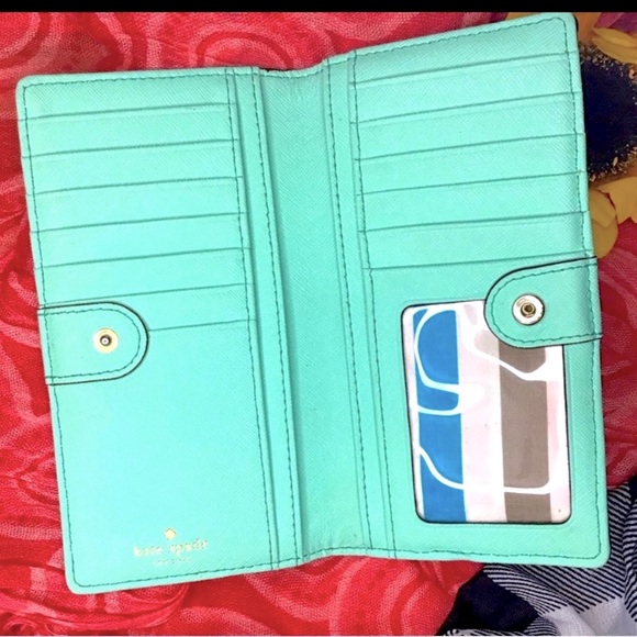 Nwot Kate Spade T & Co. Color Large Wallet. Snap closure, zipper pocket  on back - Picture 4 of 12
